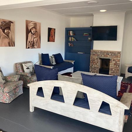 Hermanus Backpackers & Budget Accommodation Экстерьер фото
