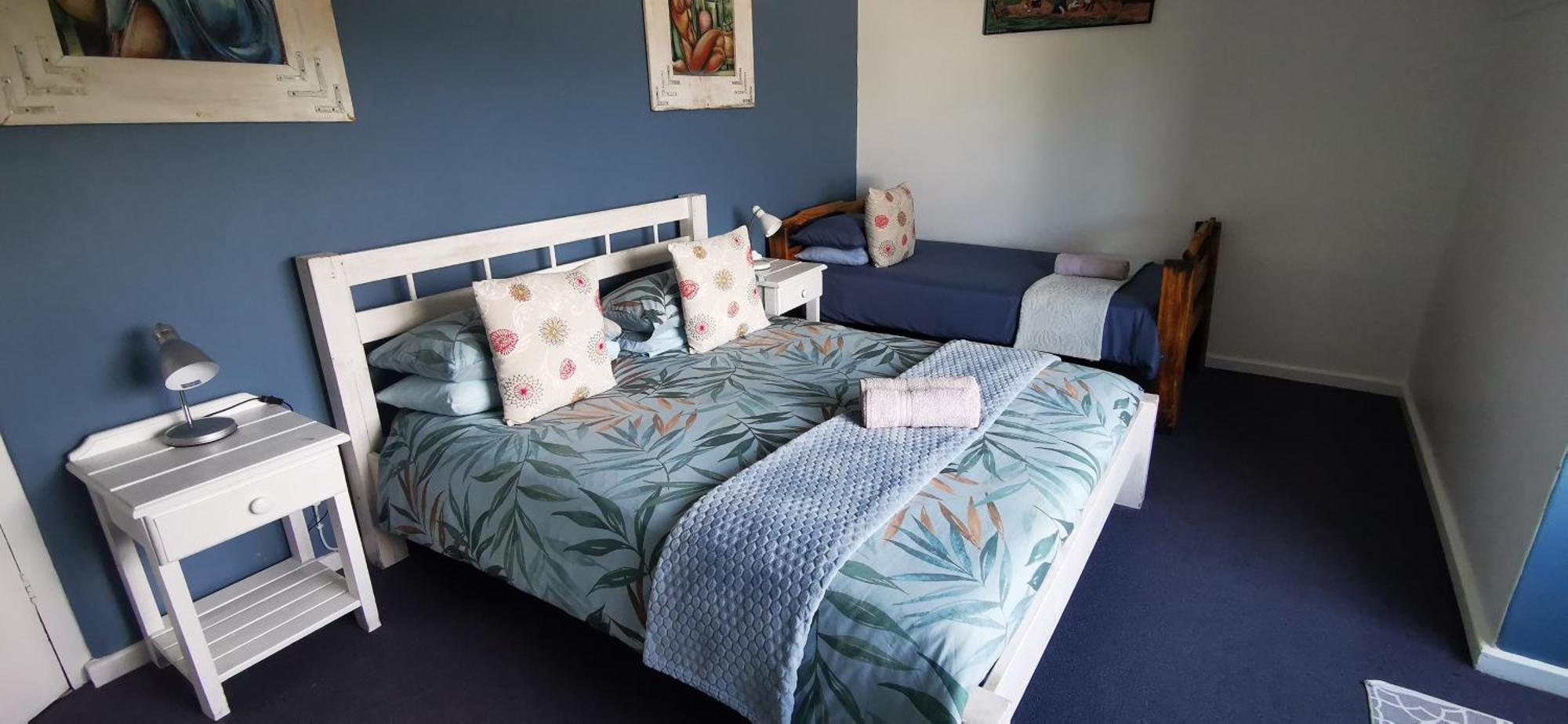Hermanus Backpackers & Budget Accommodation Экстерьер фото