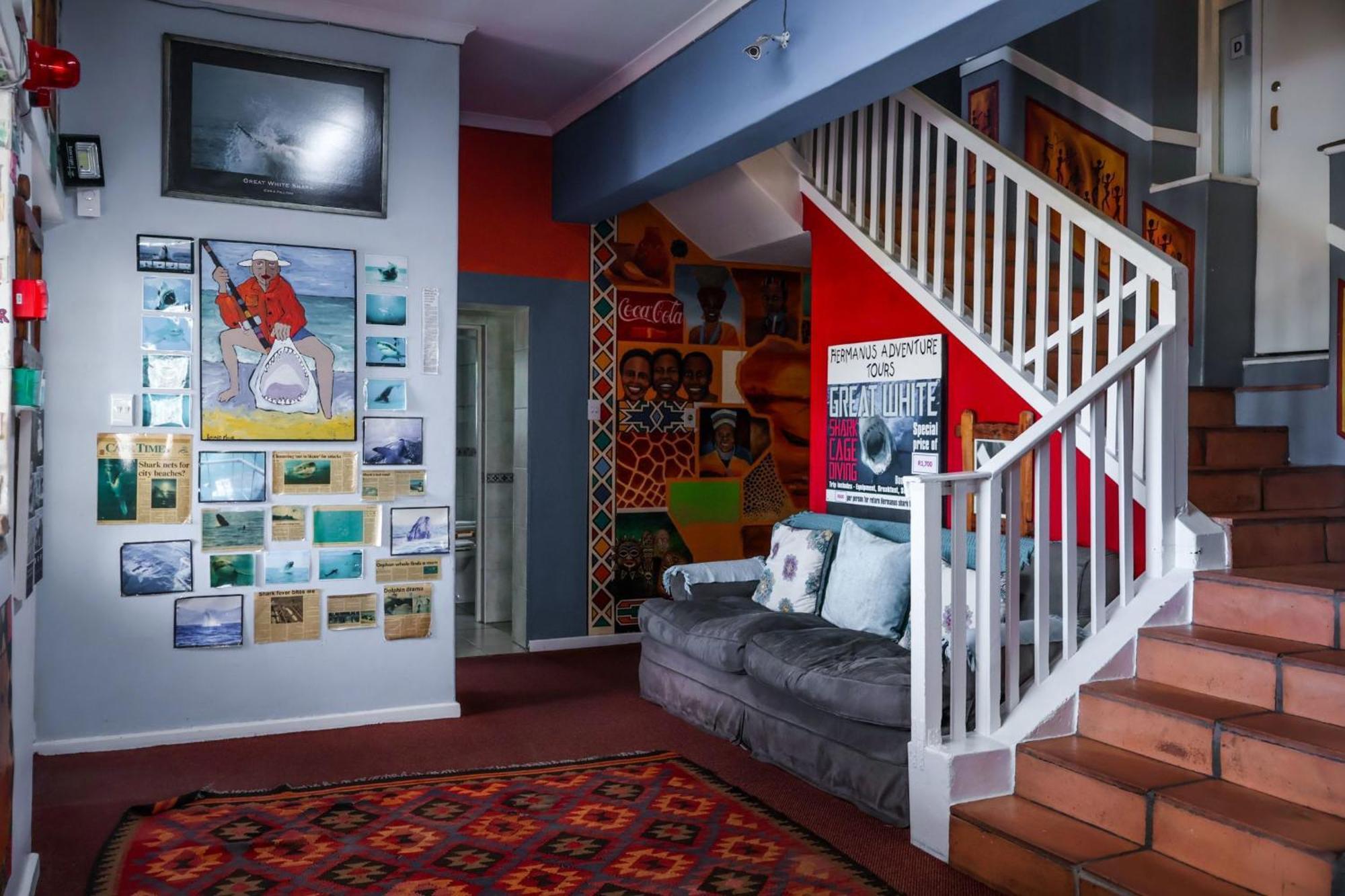 Hermanus Backpackers & Budget Accommodation Экстерьер фото