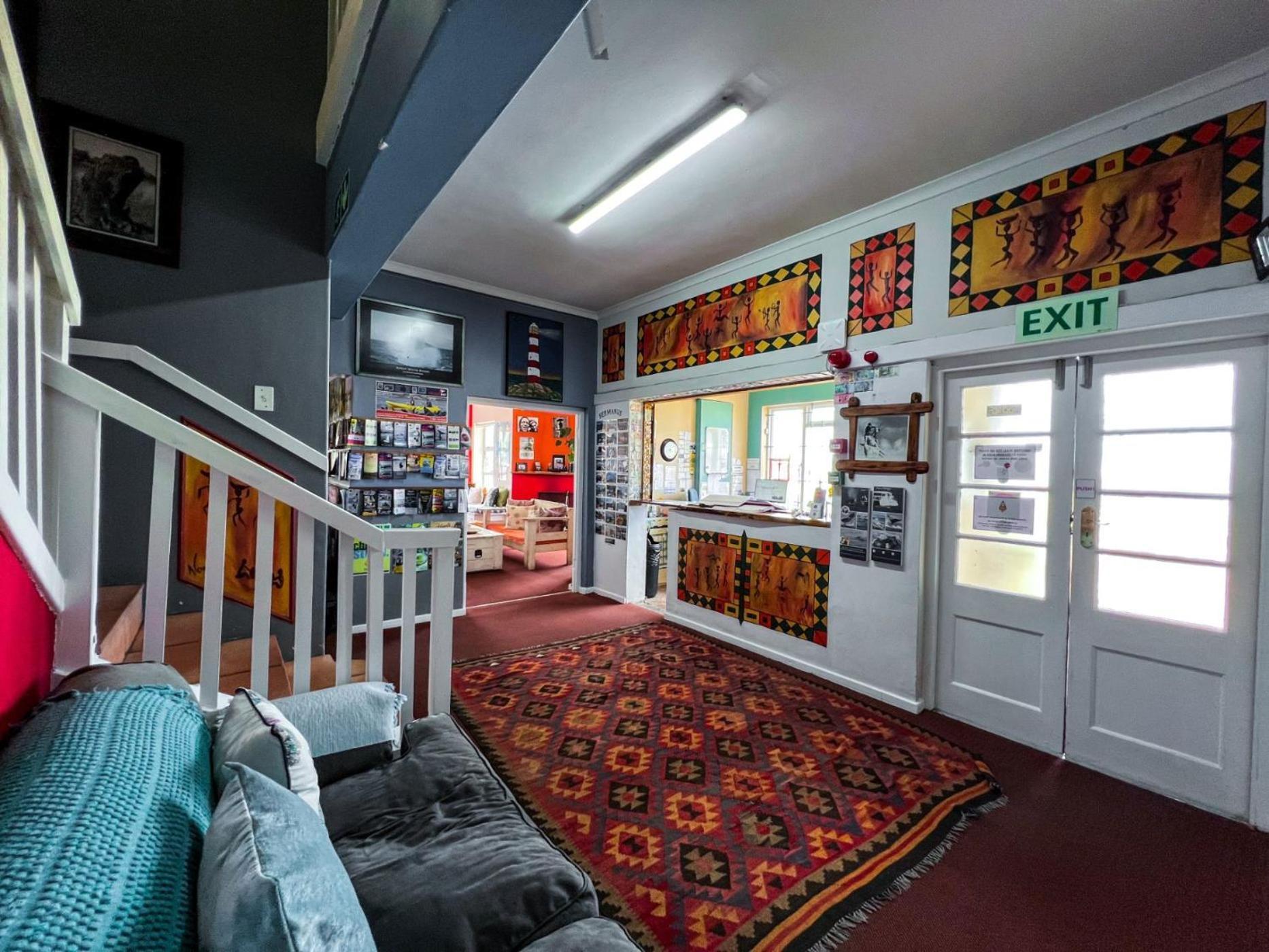 Hermanus Backpackers & Budget Accommodation Экстерьер фото