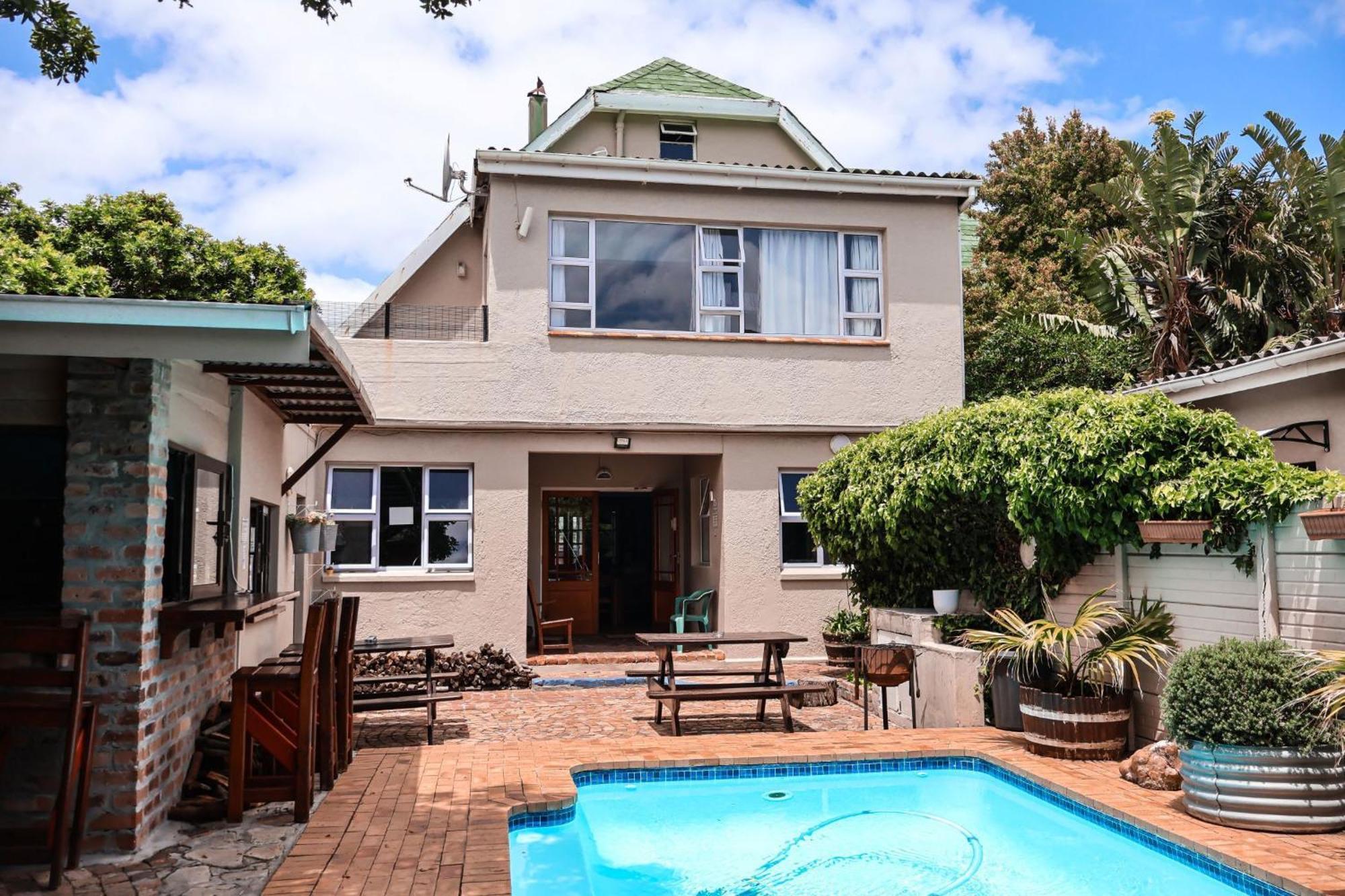Hermanus Backpackers & Budget Accommodation Экстерьер фото