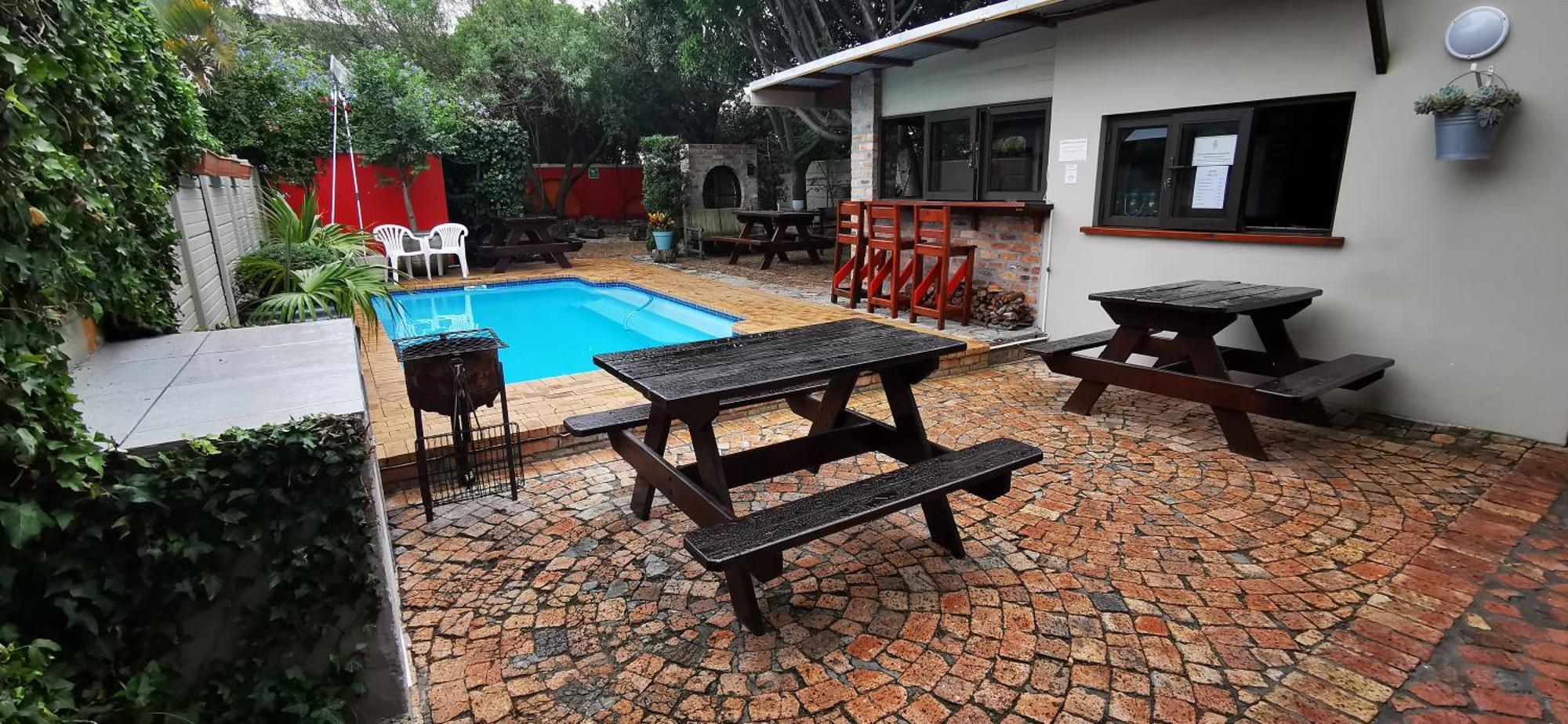 Hermanus Backpackers & Budget Accommodation Экстерьер фото