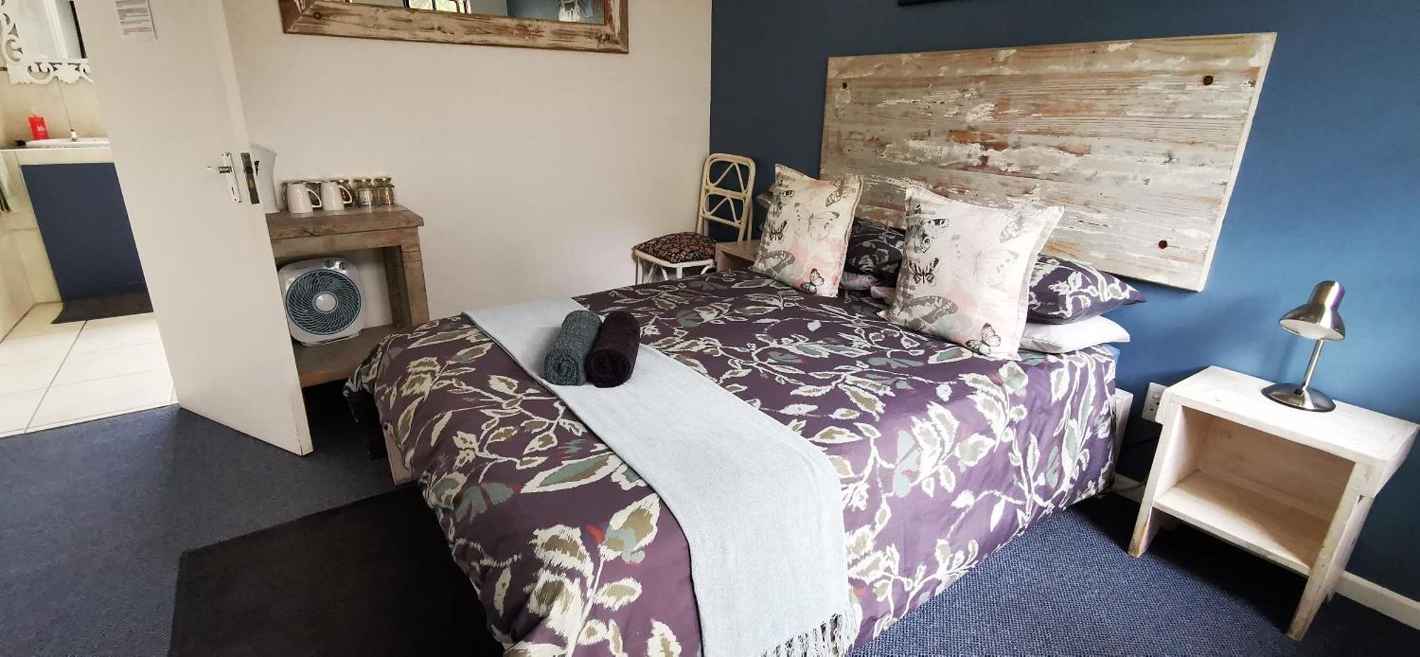 Hermanus Backpackers & Budget Accommodation Экстерьер фото