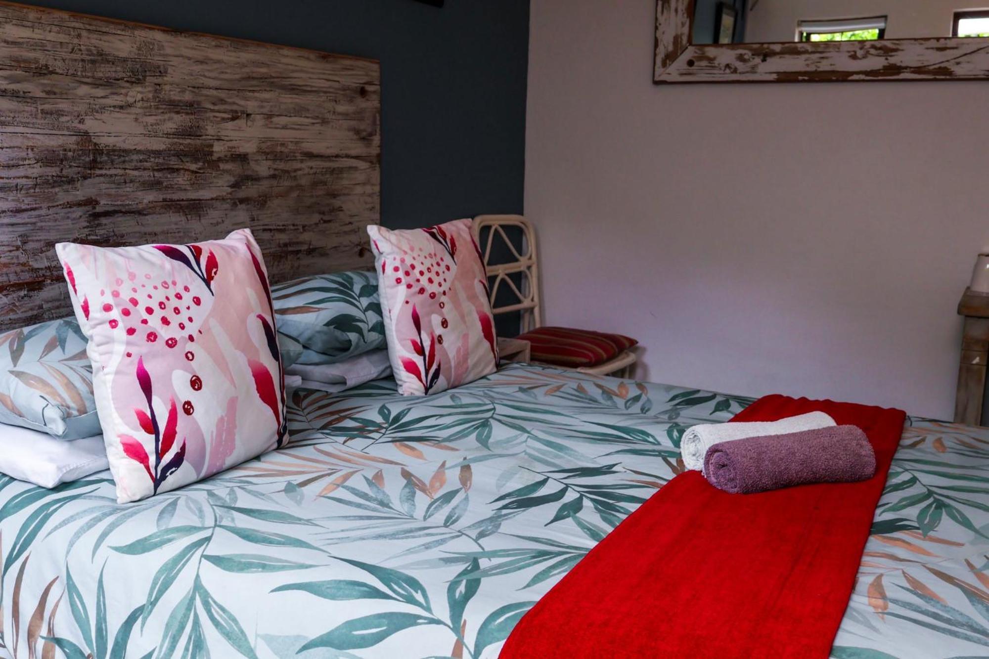 Hermanus Backpackers & Budget Accommodation Экстерьер фото