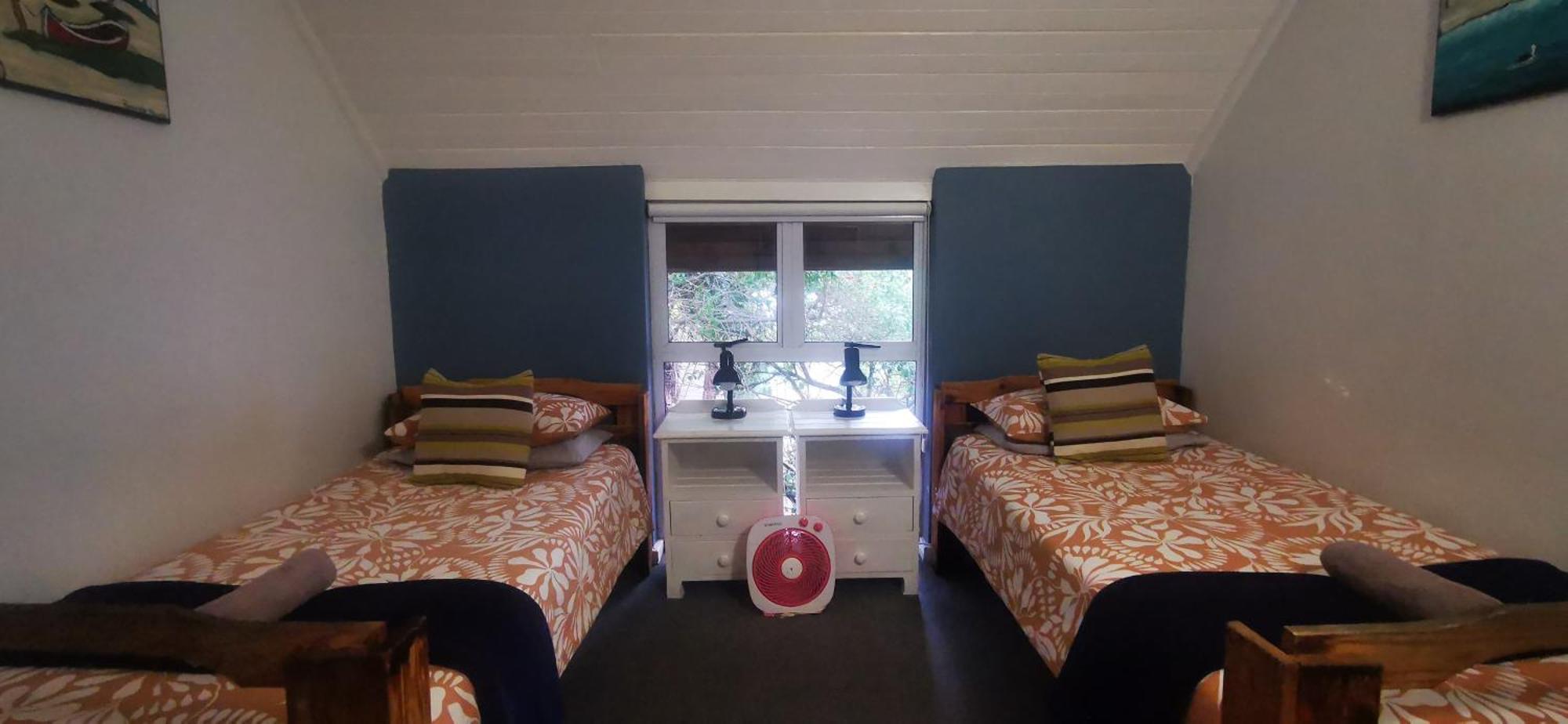 Hermanus Backpackers & Budget Accommodation Экстерьер фото