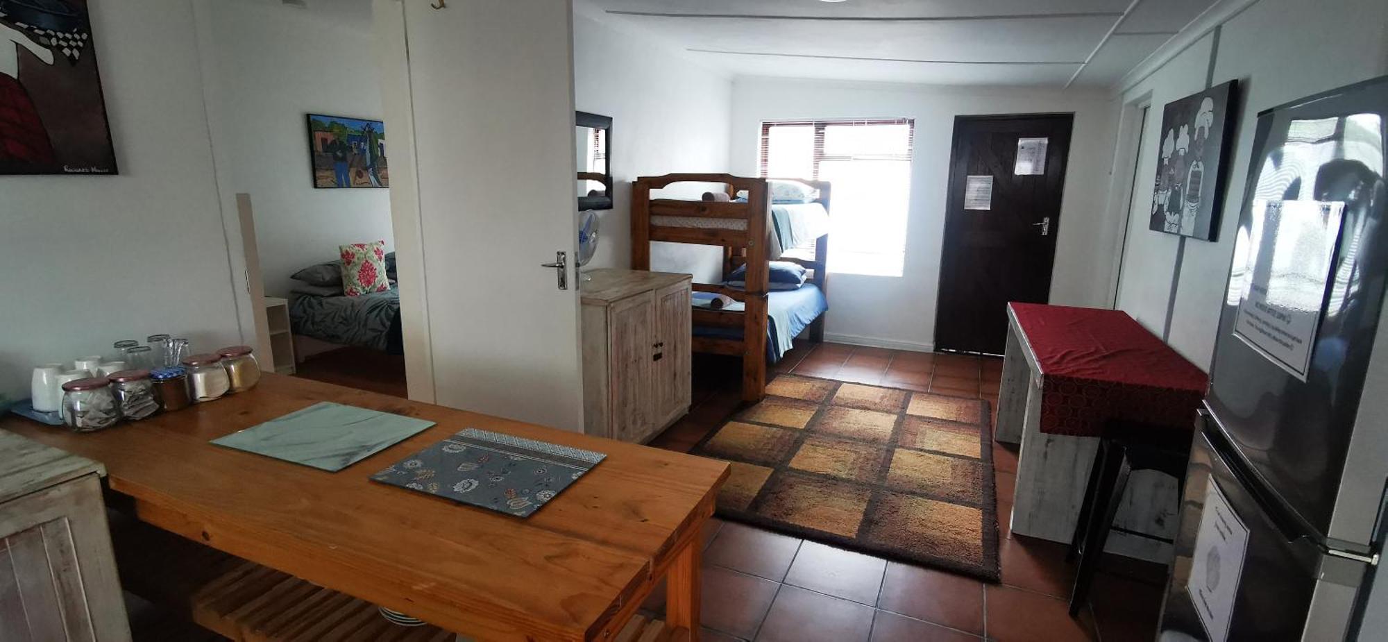 Hermanus Backpackers & Budget Accommodation Экстерьер фото