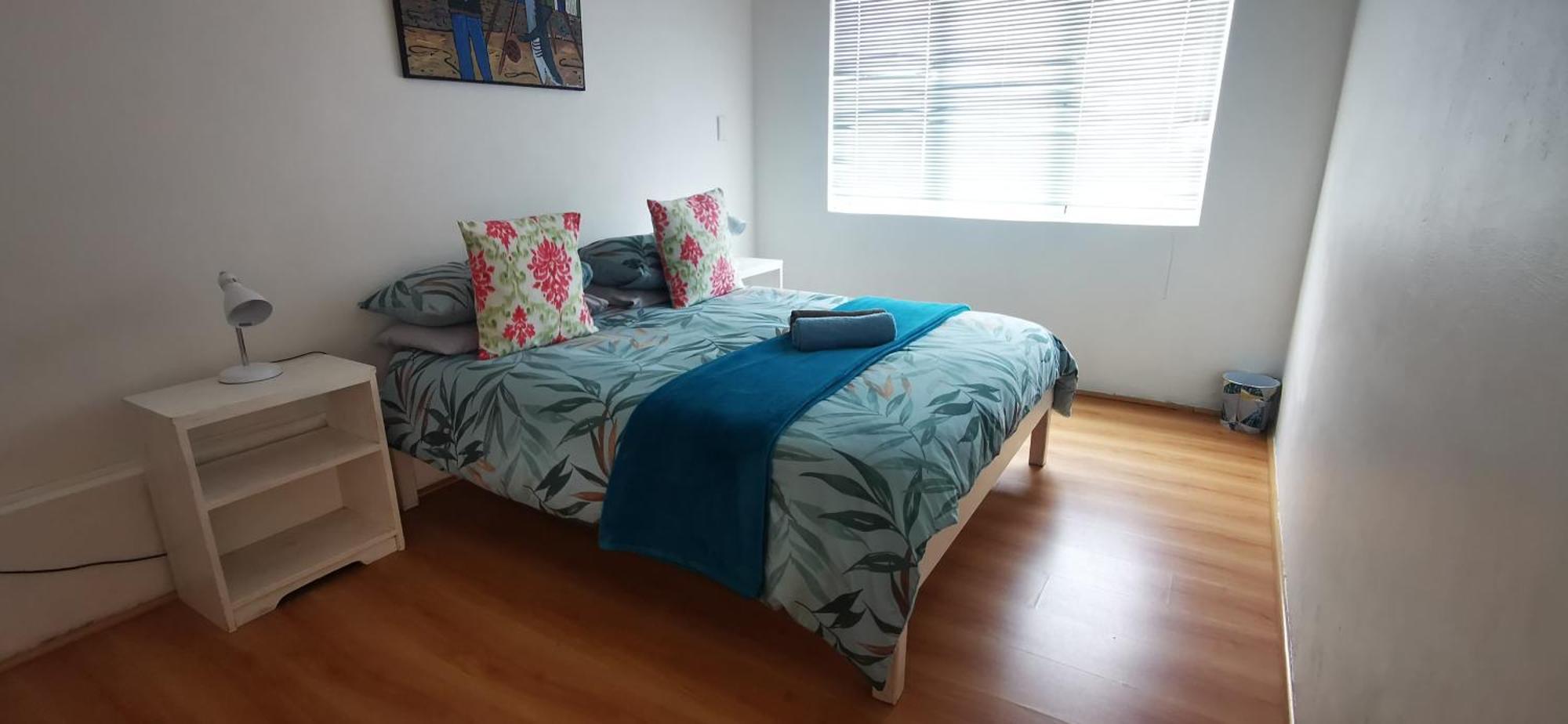 Hermanus Backpackers & Budget Accommodation Экстерьер фото